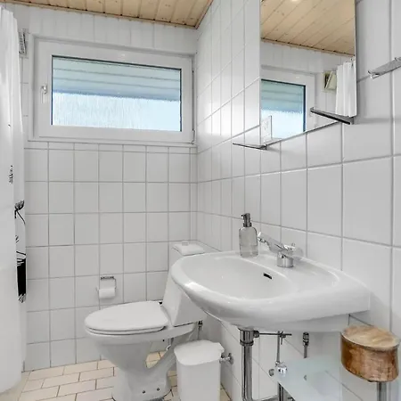 Pet Friendly In With Kitchen * הדרסלב